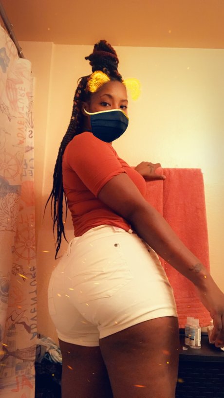 Trixxxie heiße akt galerien