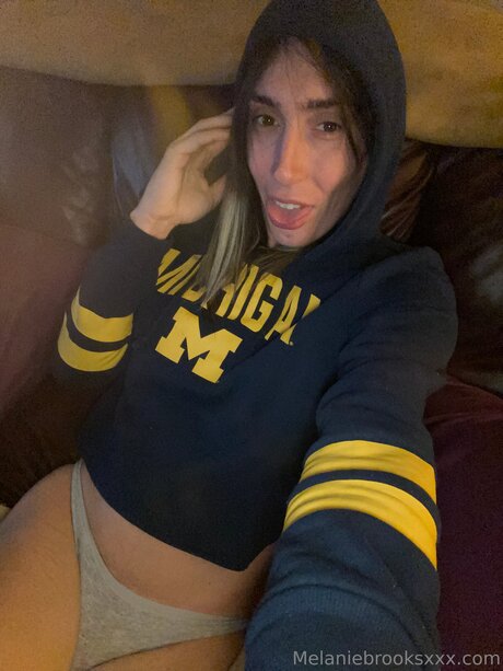 MelanieBrooks pornostar hübsche bilder