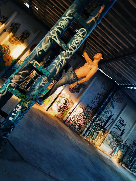 Mala Fama exklusive porno galerien