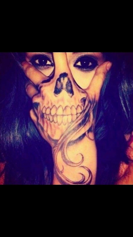 MelinaRose nacktheit kunst galerie