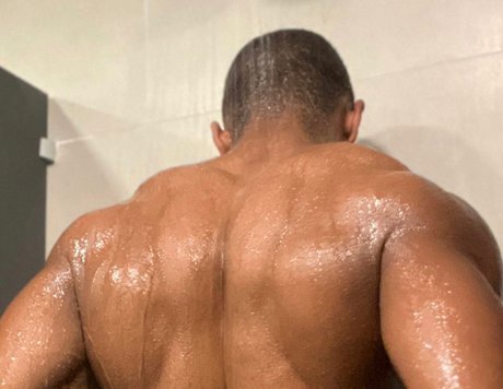 Enzo_ kunst erotische galerien