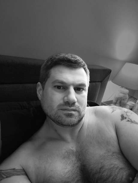 Foxyeman nackt nette bild