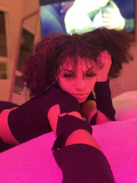 Majin Mariaa nacktheit erwachsene archiv