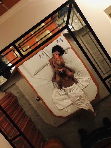 yoga asiatische onlyfans erwachsene schöne foto