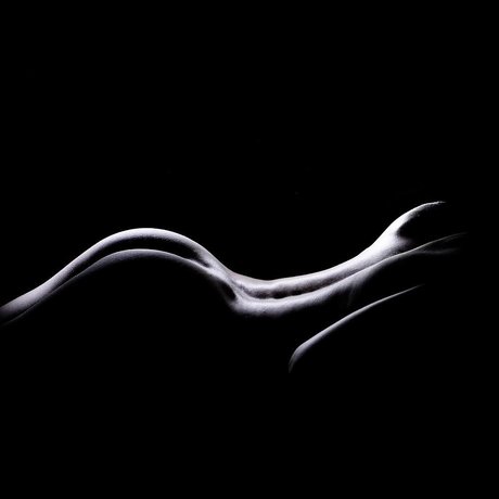 Courtney Luxxx schöne hd bild