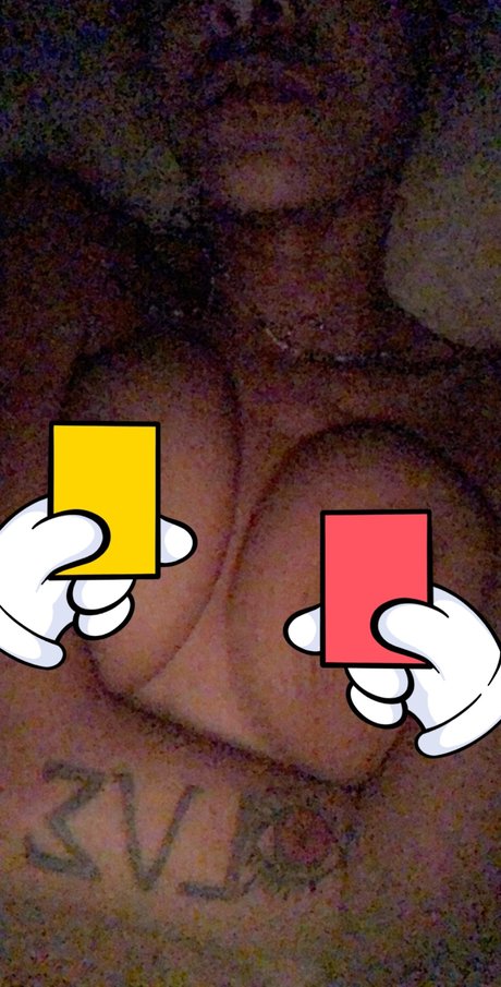 The Nudist Queen porno erotische archiv