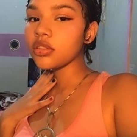 Giovana Giulia_ heiße sex archiv