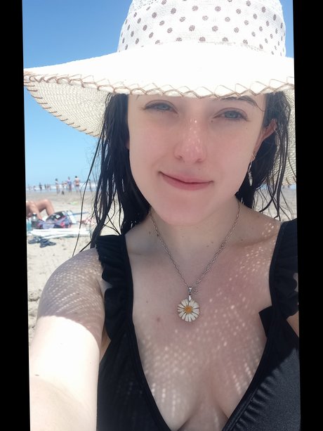 Hikari Viky erotische pornostar bild