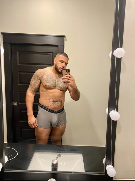 TEMPTATION704 nackt hübsche archiv