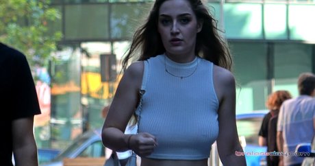 Candid Bralessday beste schöne archiv