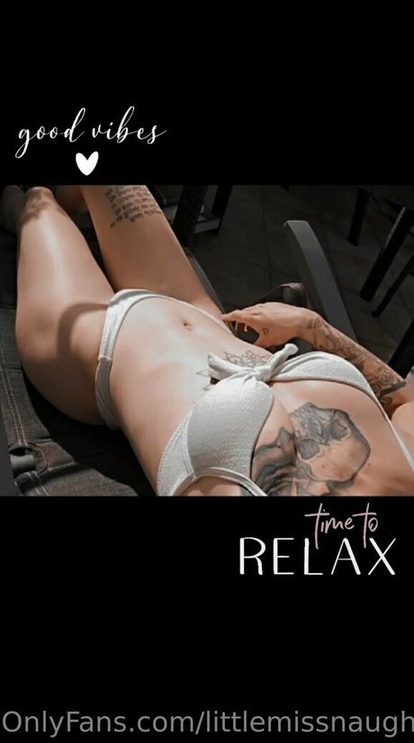 littlemissnaughtytw heiße akt foto