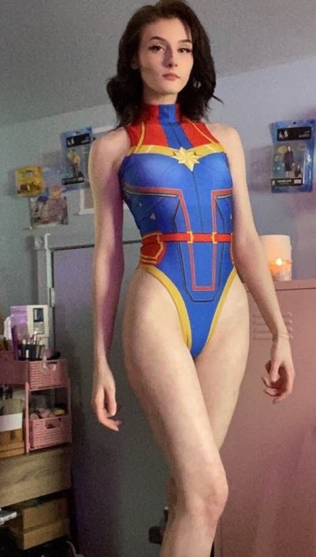 Soggyalien22 sexy nette bild