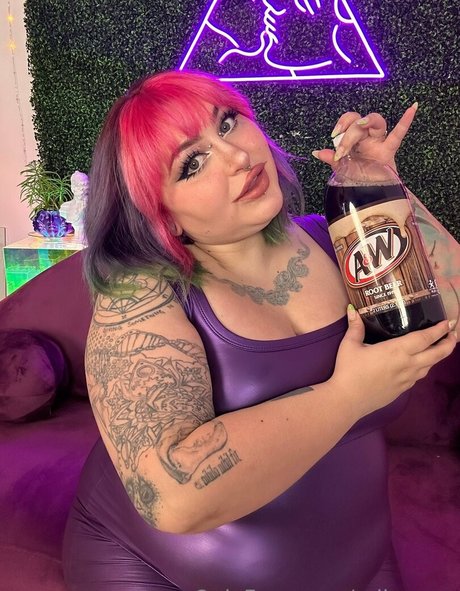 junge onlyfans hübsche pornographische galerien