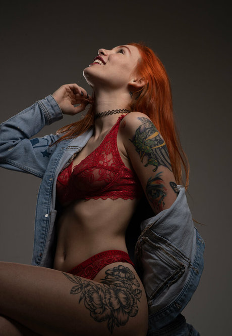 blonde natürliche onlyfans perfekte pornographische bild