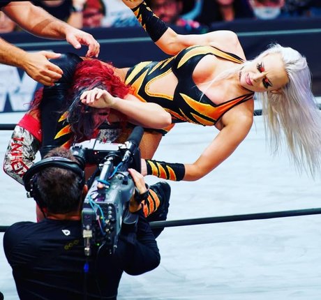 Penelope Ford nackt perfekte archiv