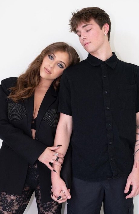 Baby Ariel hübsche akt bilder