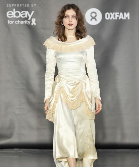 Jasmine van den Bogaerde erotische freie galerien