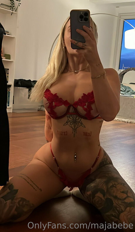blonde fitness-onlyfans erotische pornographische galerien
