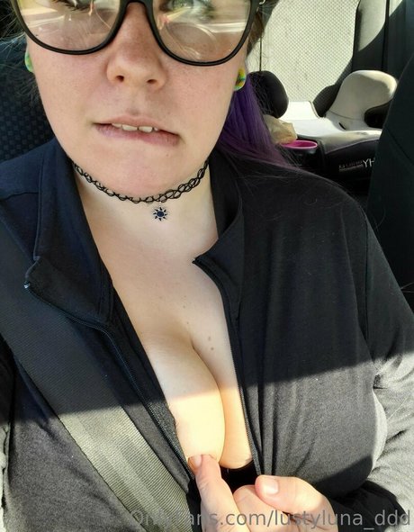 lustyluna ddd model akt bilder