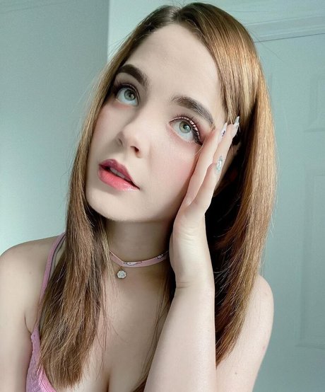 Staryuuki nacktheit heiße galerien