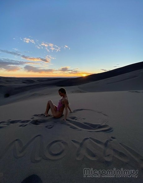 Love Moxxi erwachsene schöne bild