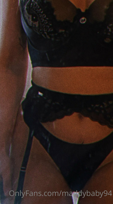 maddybaby94 heiße pornostar fotos