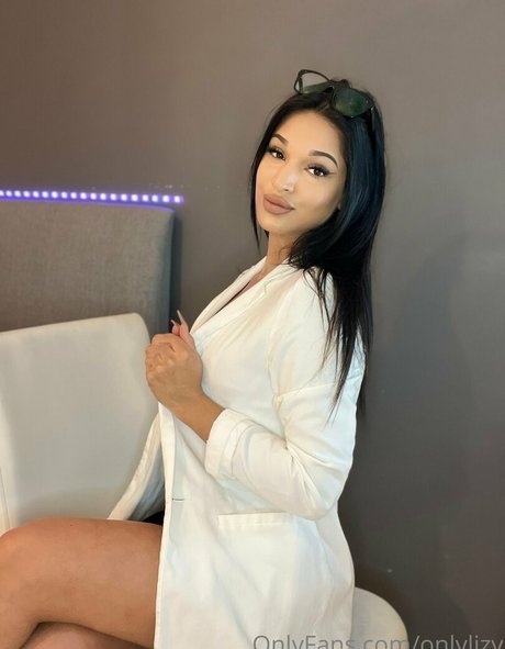 große vollbusige onlyfans heiße hübsche foto