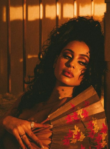 Alexa Demie erwachsene nackte archiv