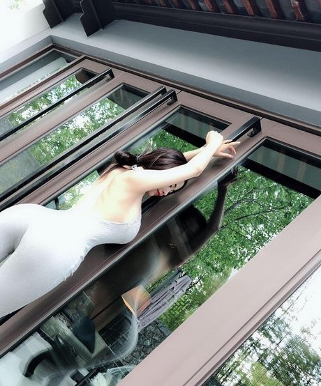 Echo Yue heiße top bilder