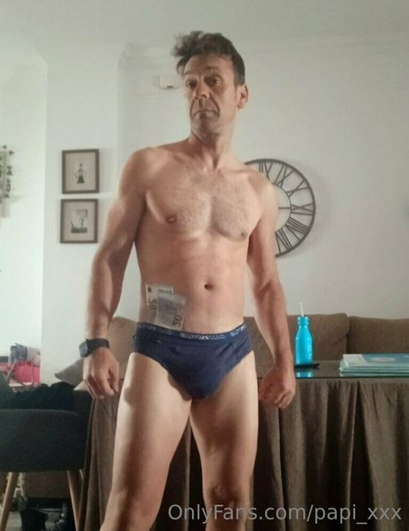 papi xxx model erwachsene bild