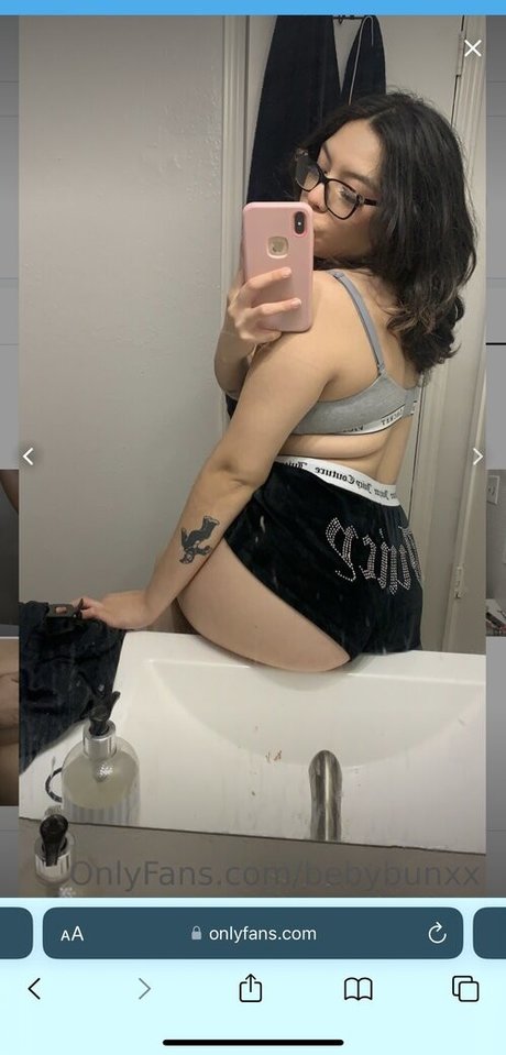 Bebybunxx nackte pornostar foto