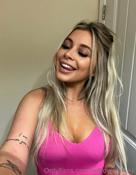 willowclarkk nette foto