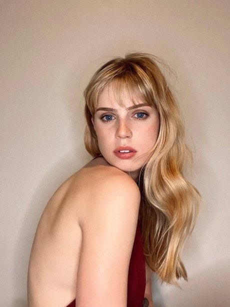 Cera Gibson sexy hd archiv