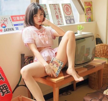 Kaijeaw Sirinrat hübsche akt galerie