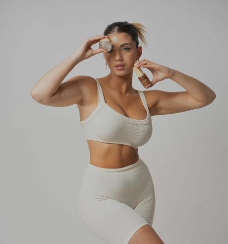 Ela Be eri hd sexy galerien