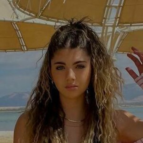 Ela Be eri perfekte heiße bild