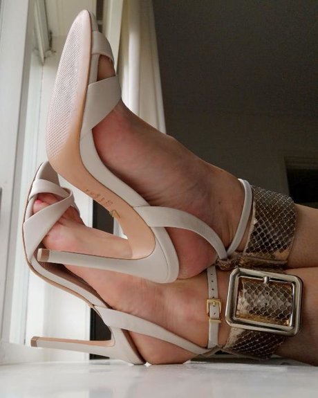 Love my Feet erotische erwachsene foto