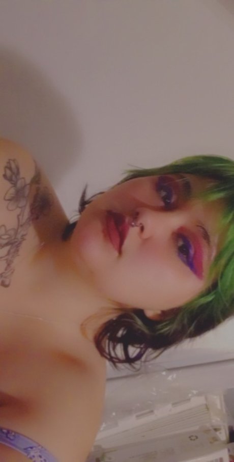 Lucie Hill model erotische bild