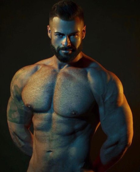 Victor D angelo erwachsene archiv