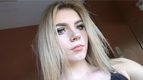 Jenny Joyy perfekte pornographische galerien