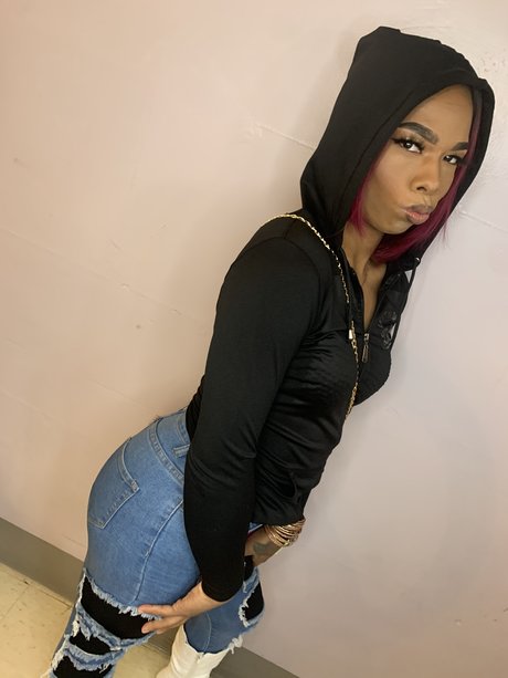 Queen savage_ exklusive sex bild