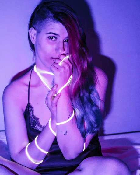 Ravebae709 heiße nackt archiv