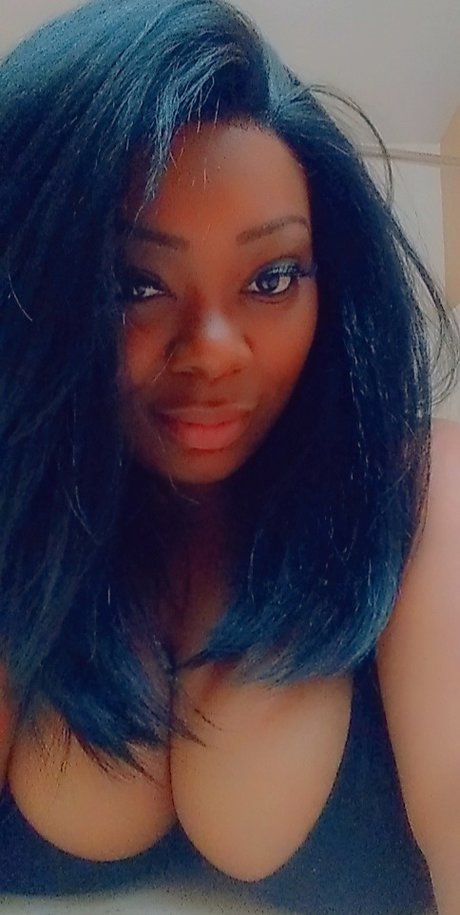 Jazziifaye schauspielerin top bilder