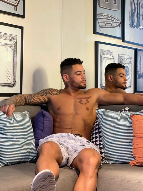 Yuri Lion perfekte sex galerien