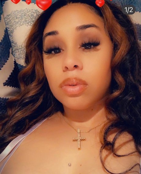 LovelyShannonn erotische pornostar bild