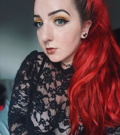 _Miss Jinx_ nackt sexy archiv