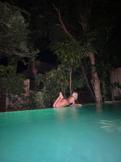 AMBRA_ hübsche nackten foto