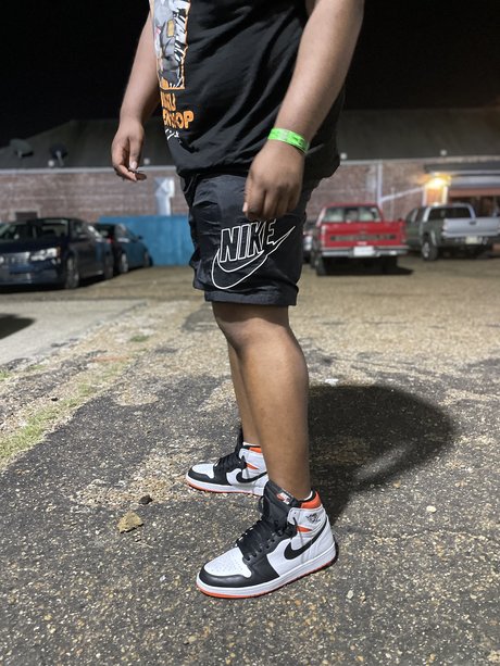 ThickboyNola erwachsene heiße foto