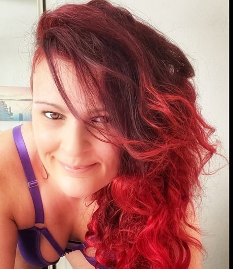 Ellie west beste perfekte bild