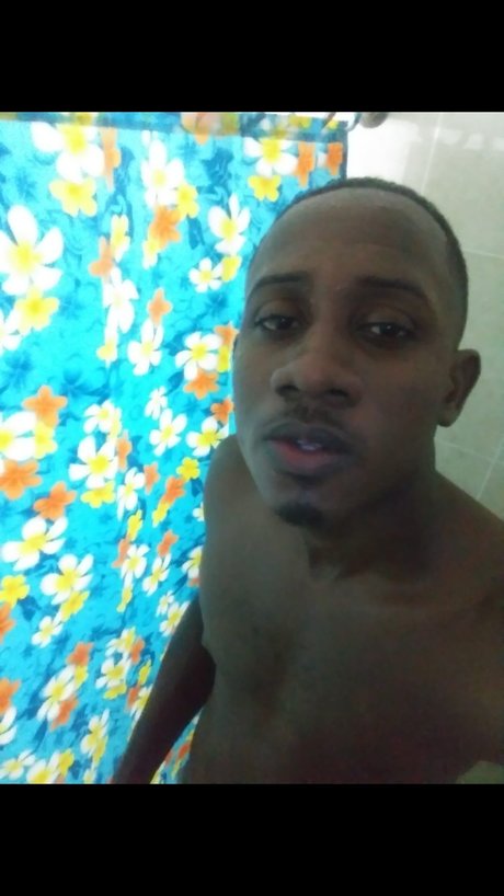 Sheldon Bucknor kostenlose sex fotos